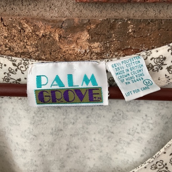 Vintage Palm Grove Cream Print Button Front Sleeveless Top - Picture 2 of 5